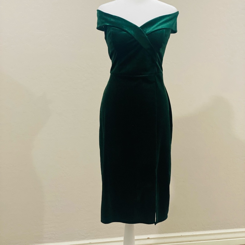 Emerald green velvet dress, size 10